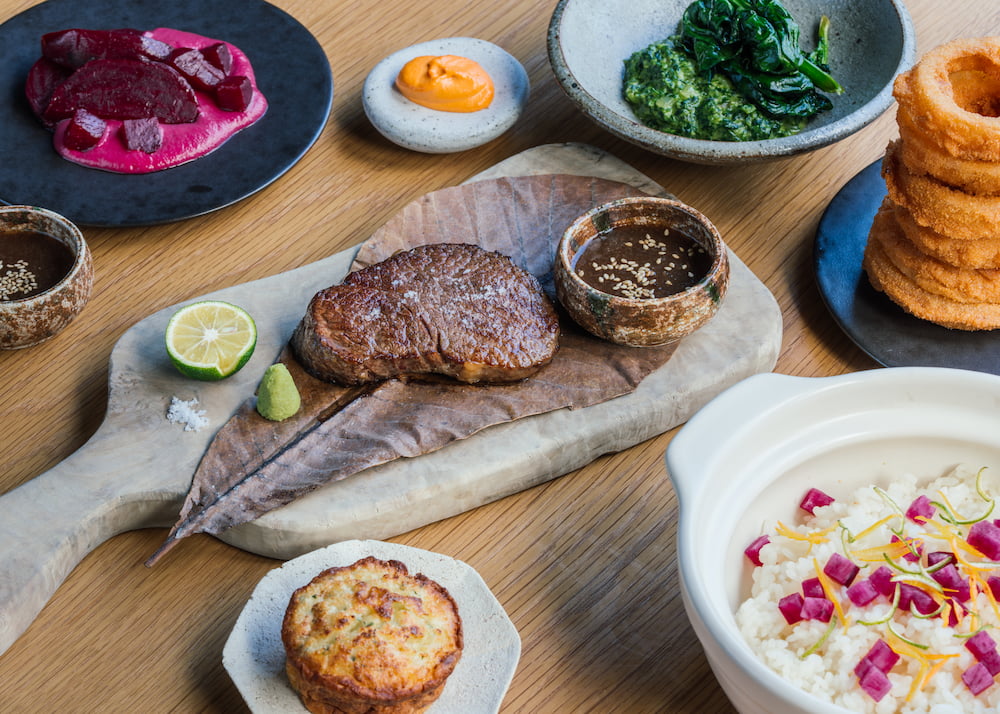 [Kósá~ díññ~ér + St~áý Óf~fér. Í~mágé~ óf Já~páñé~sé Bé~éf St~éák]