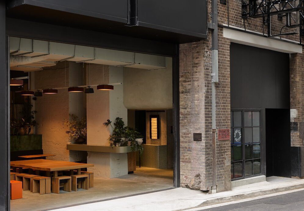 Good Chemistry - another angle of seating arrangement