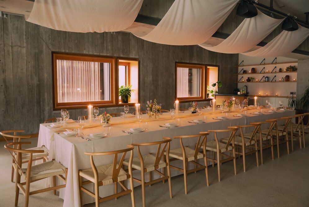 Form Dinner Decor Package